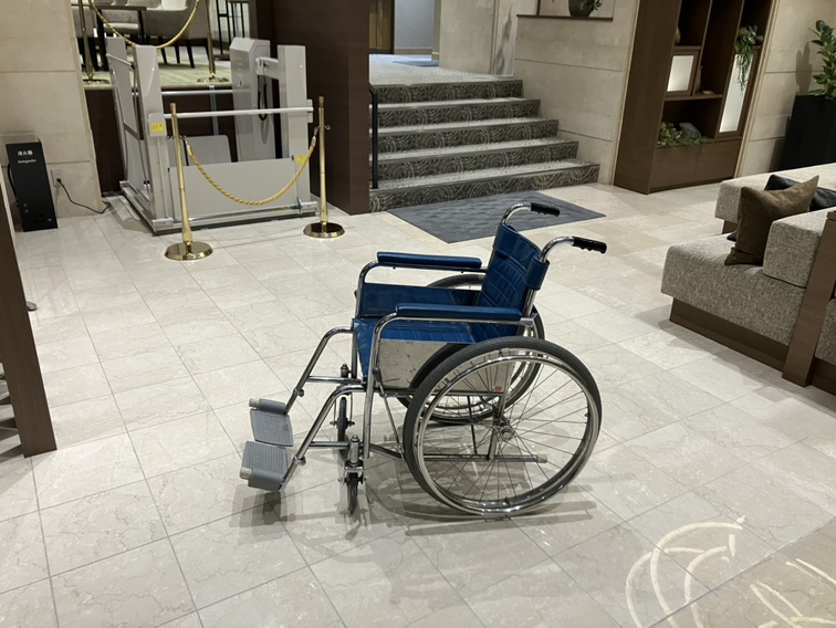 館内用貸出車いす